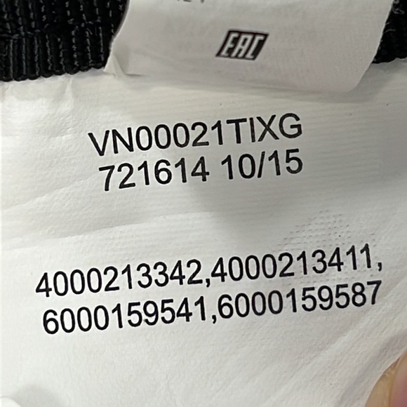 VANS Realm Floral Canvas Backpack - design collaboration with ASPCA - Picture 13 of 16